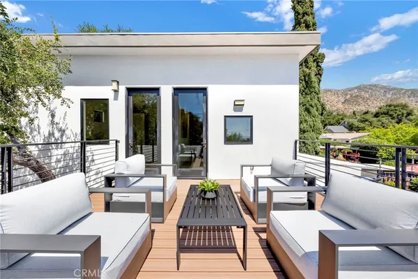 $2,778,000 | 325 West Grand View Avenue, Sierra Madre, CA 91024