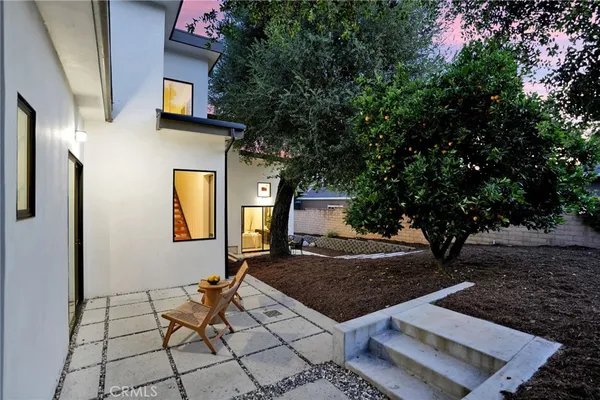 $2,778,000 | 325 West Grand View Avenue, Sierra Madre, CA 91024