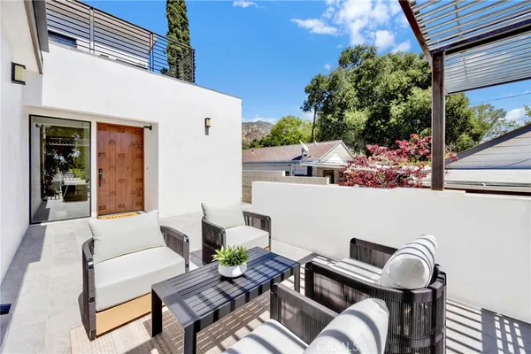 $2,778,000 | 325 West Grand View Avenue, Sierra Madre, CA 91024