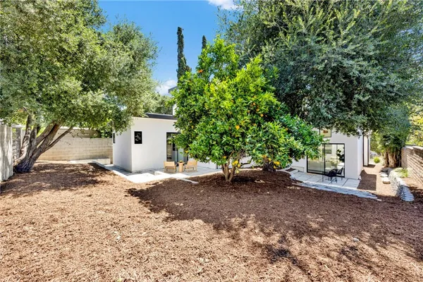 $2,778,000 | 325 West Grand View Avenue, Sierra Madre, CA 91024