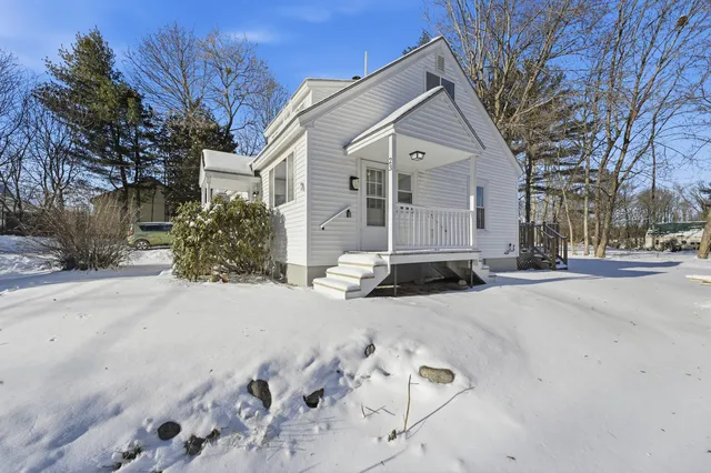 $259,900 | 32 Abbott Street, Waterville, ME 04901