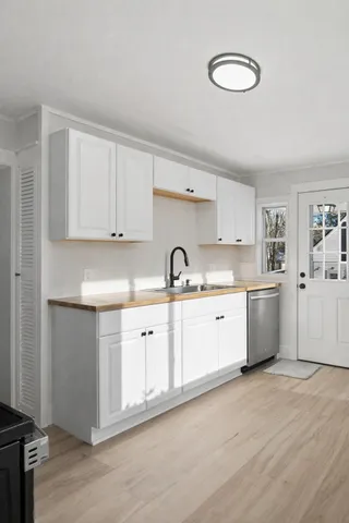 $259,900 | 32 Abbott Street, Waterville, ME 04901