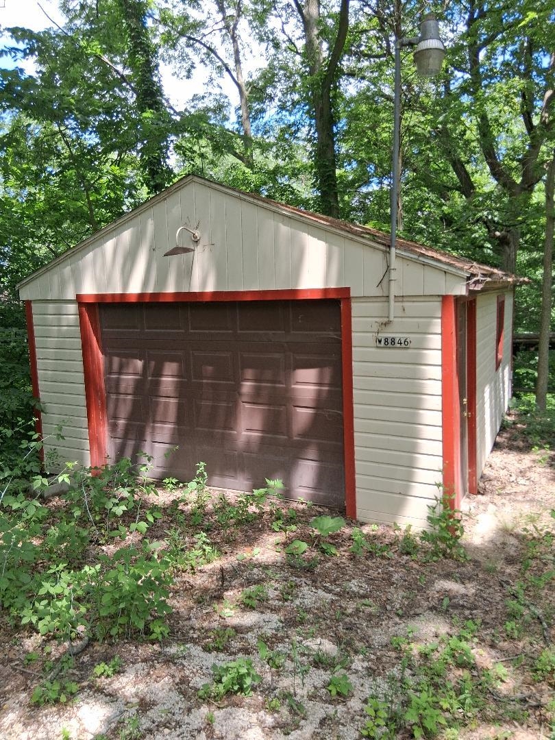 W8846 Hickory Road Delavan, WI 53115 - Photo 4 of 12