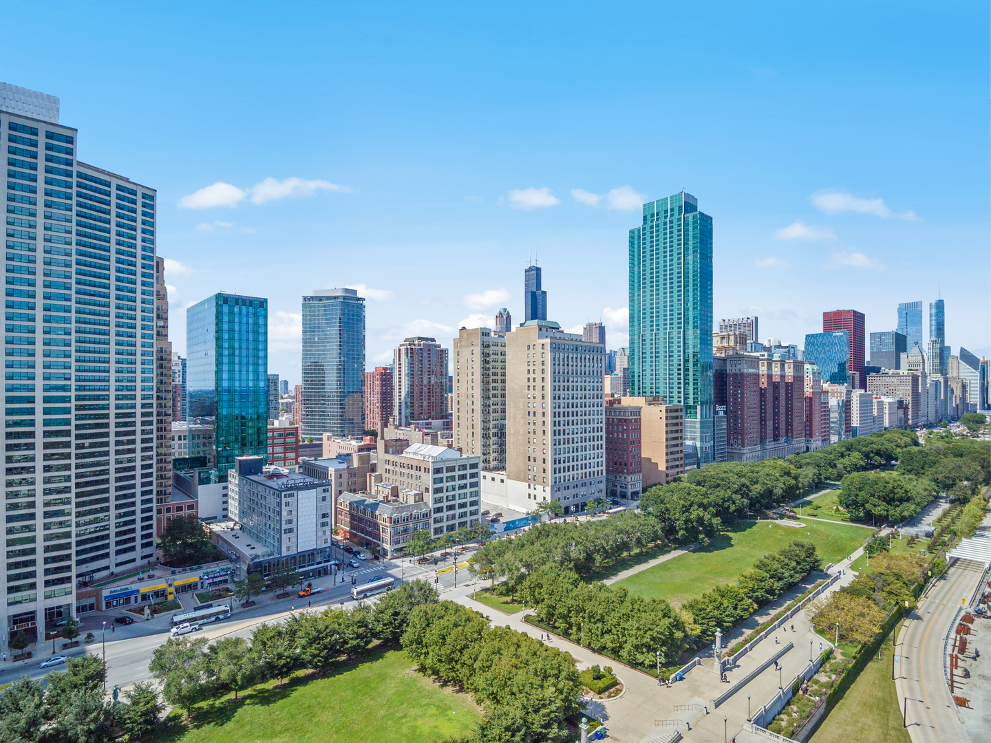 1201 South Prairie Avenue, Unit 601 Chicago, IL 60605 - Photo 47 of 52 a view of a city with tall buildings