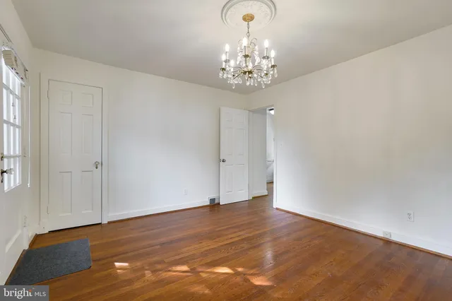 $3,950 | 7000 Exeter Road, Bethesda, MD 20814