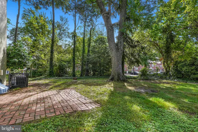 $3,950 | 7000 Exeter Road, Bethesda, MD 20814