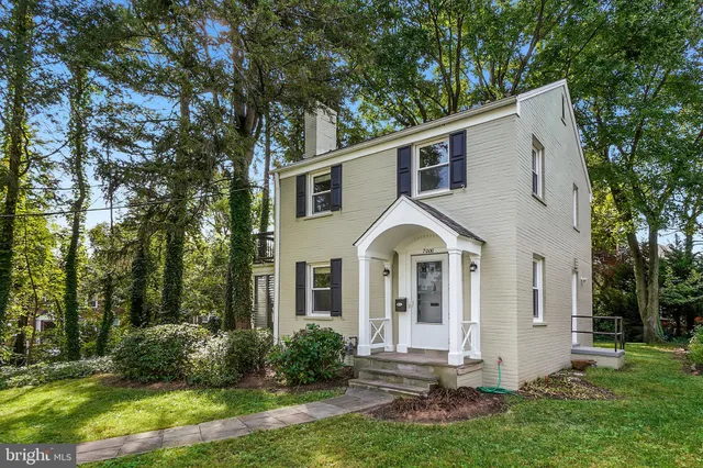 $3,950 | 7000 Exeter Road, Bethesda, MD 20814