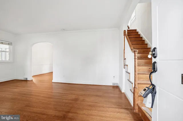 $3,950 | 7000 Exeter Road, Bethesda, MD 20814