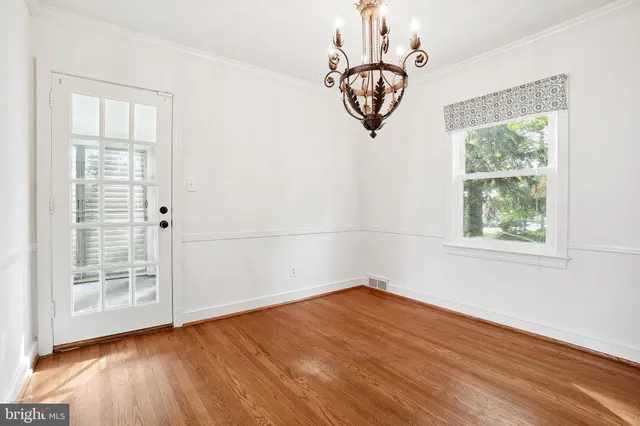 $3,950 | 7000 Exeter Road, Bethesda, MD 20814