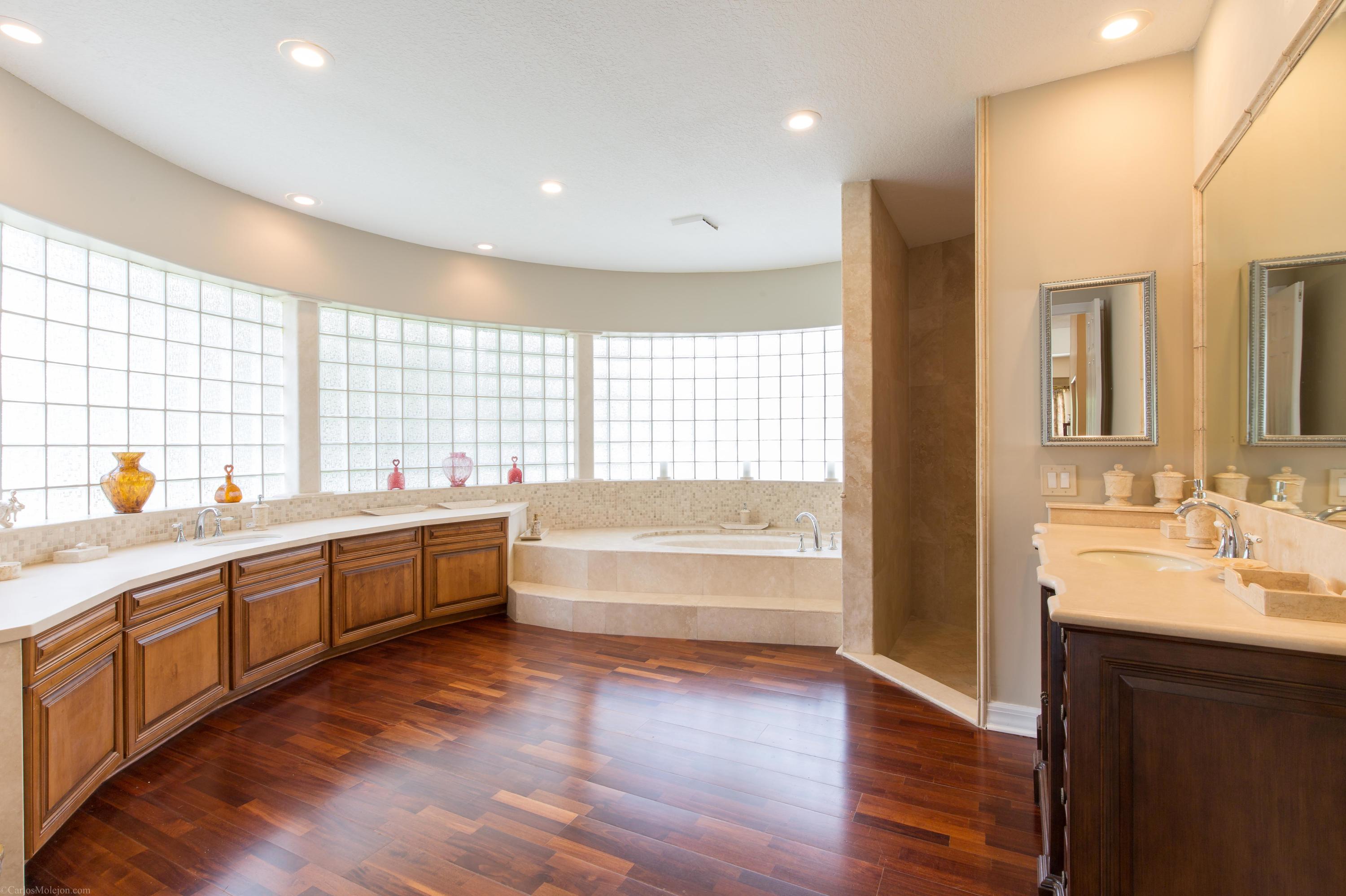 6044 Homeland Road Wellington, FL 33449 - Photo 13 of 42 21