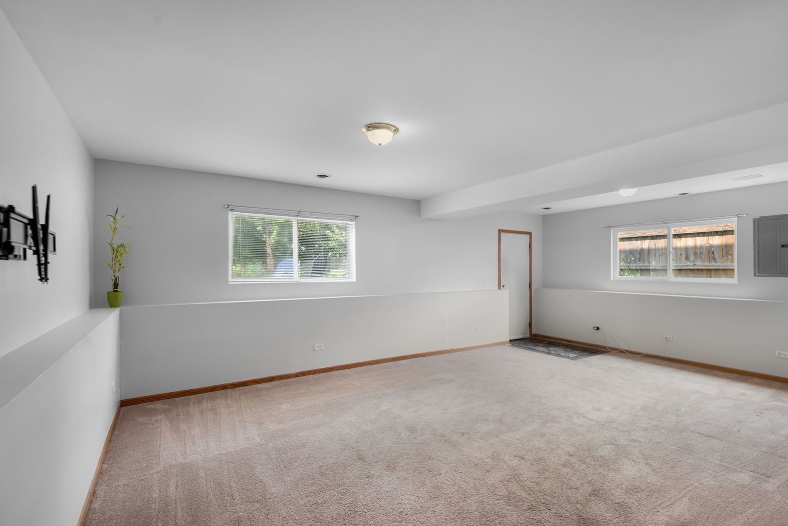 1324 Hainesville Road Round Lake Beach, IL 60073 - Photo 13 of 23 Gallery Image 13