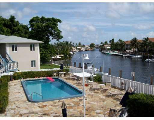 199 East McNab Road, Unit 208 Pompano Beach, FL 33060 - Photo 2 of 11 Exterior Front