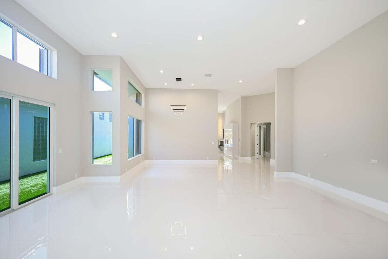 5147 Northwest 24th Way Boca Raton, FL 33496 - Photo 8 of 55 8