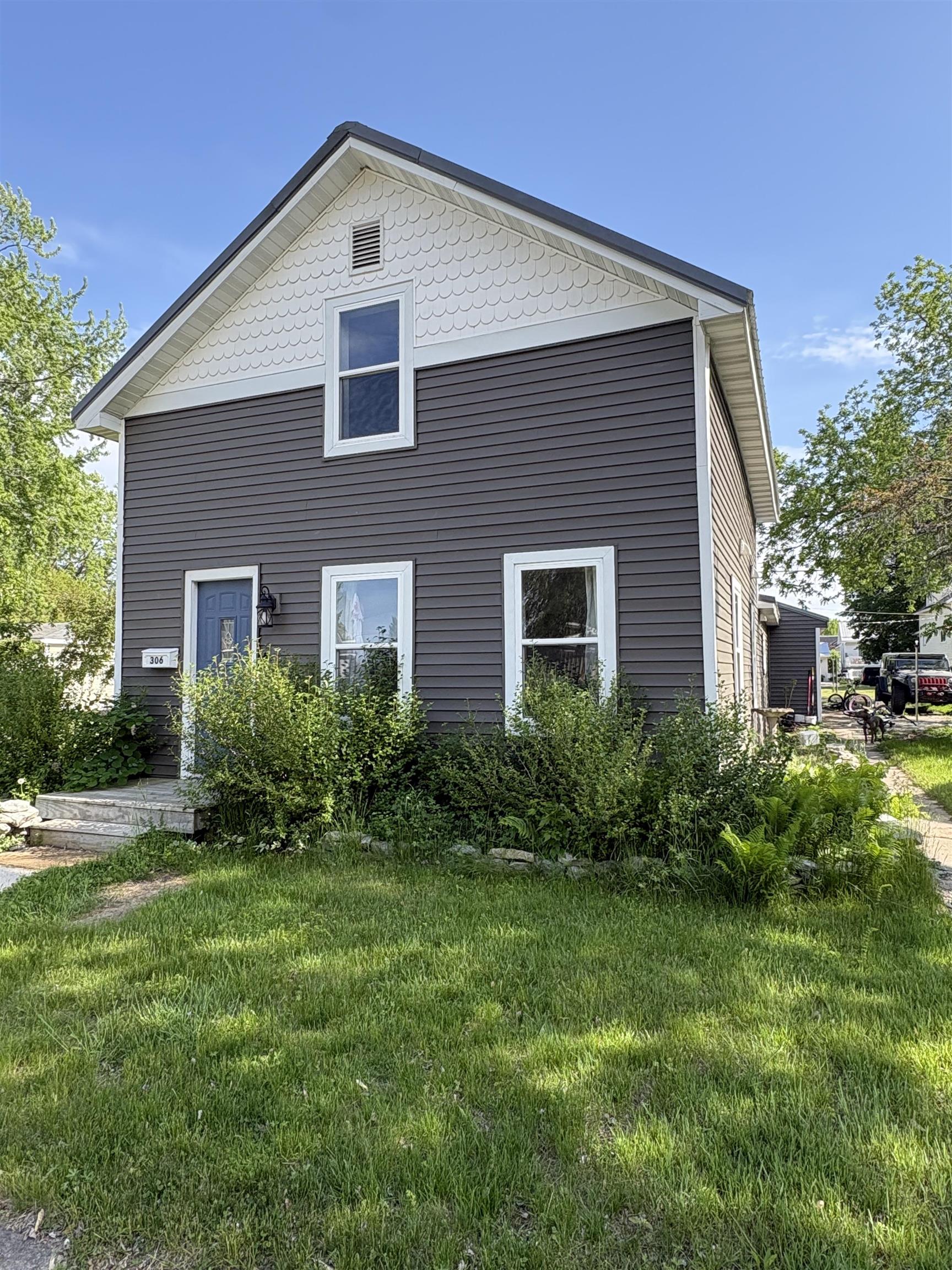 306 2nd Street Oconto, WI 54153 - Photo 9 of 42