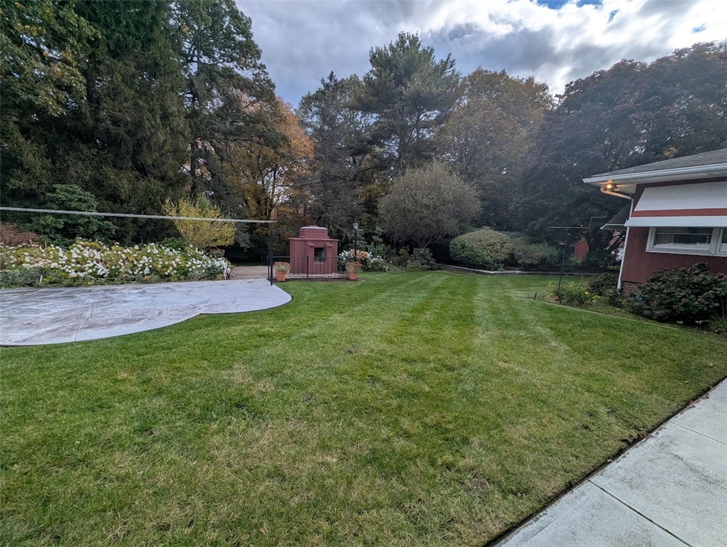 66 Scenic Drive Warwick, RI 02886 - Photo 9 of 16