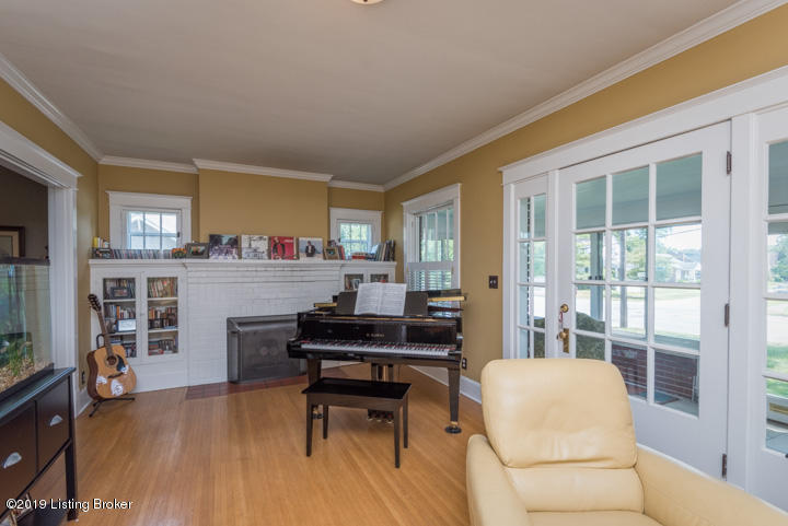 3415 Lexington Road Louisville, KY 40207 - Photo 26 of 35 040