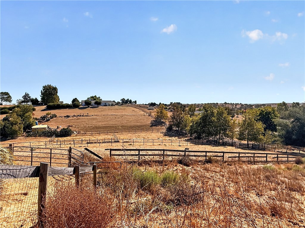 5642 Prancing Deer Road Paso Robles, CA 93446 - Photo 37 of 52 Gallery Image 37