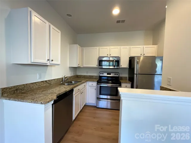 $1,695 | 7809 Lennoxshire Road, Charlotte, NC 28210