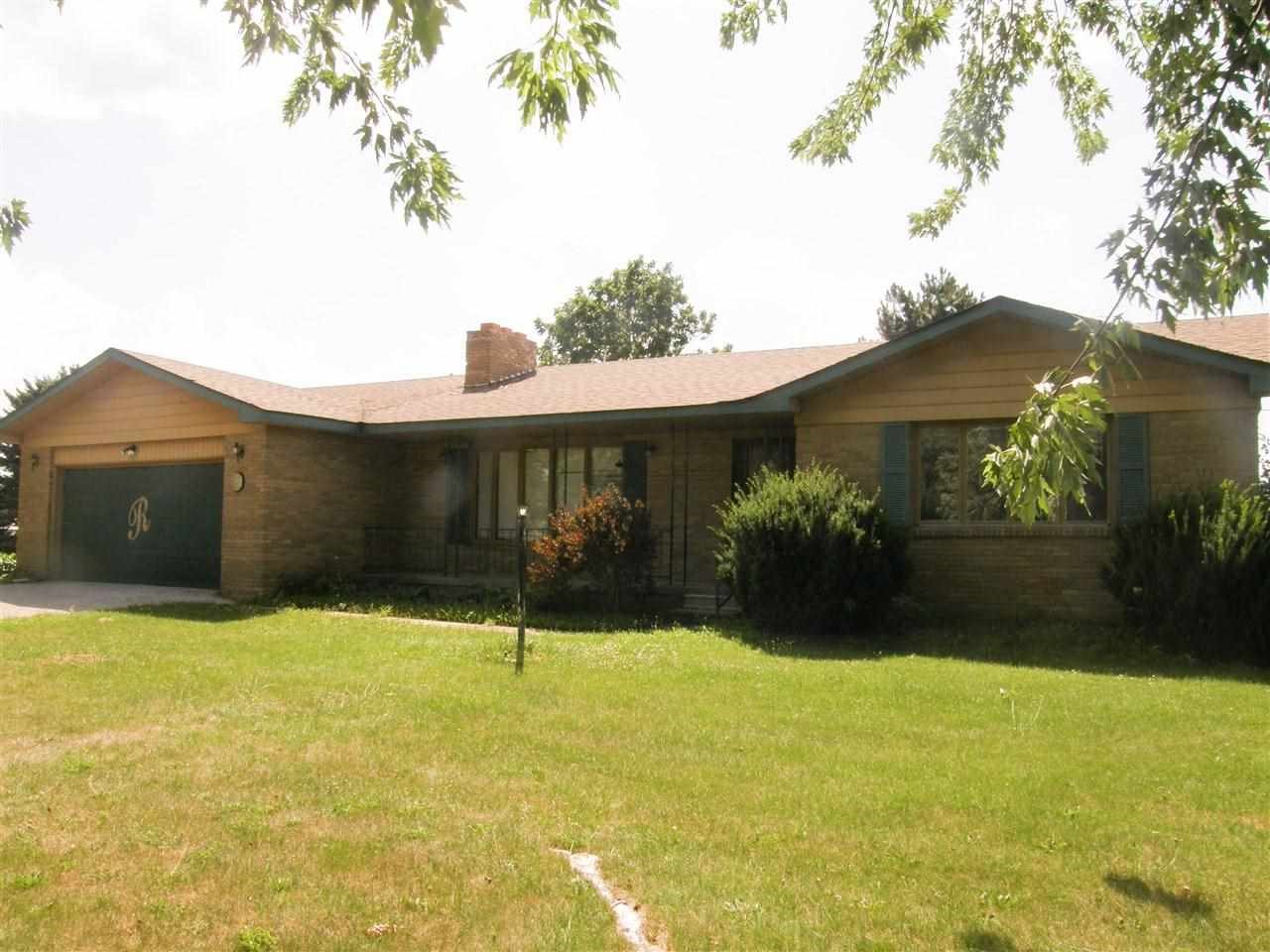 19396 Gasper Road Chesaning, MI 48616 - Photo 4 of 19 21480687-3.JPG