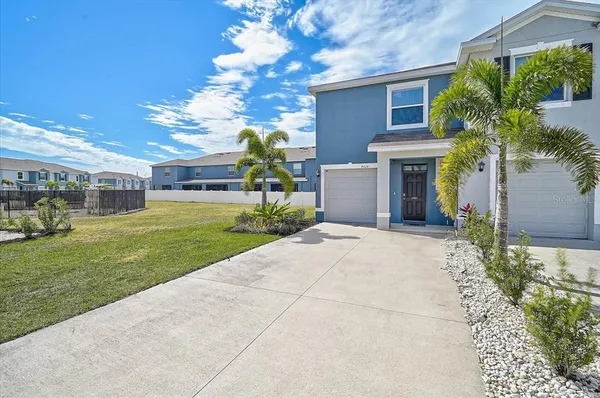 $2,500 | 4034 Goldheart Boulevard, Bradenton, FL 34208