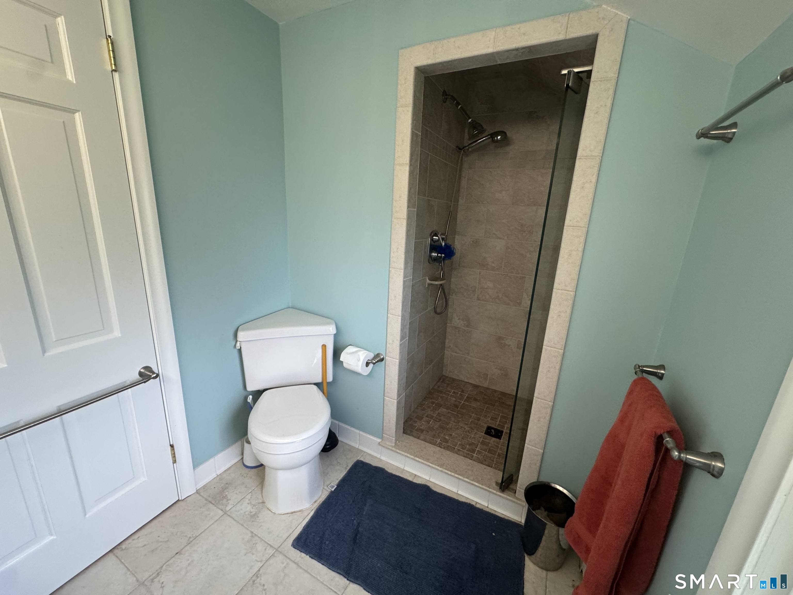 28 Crestwood Road Simsbury, CT 06070 - Photo 14 of 19