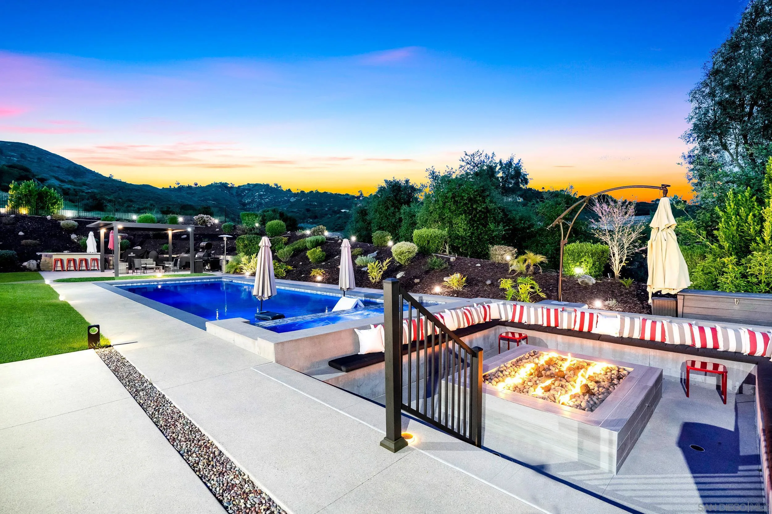 21992 Wilgen Road Escondido, CA 92029 - Photo 2 of 58