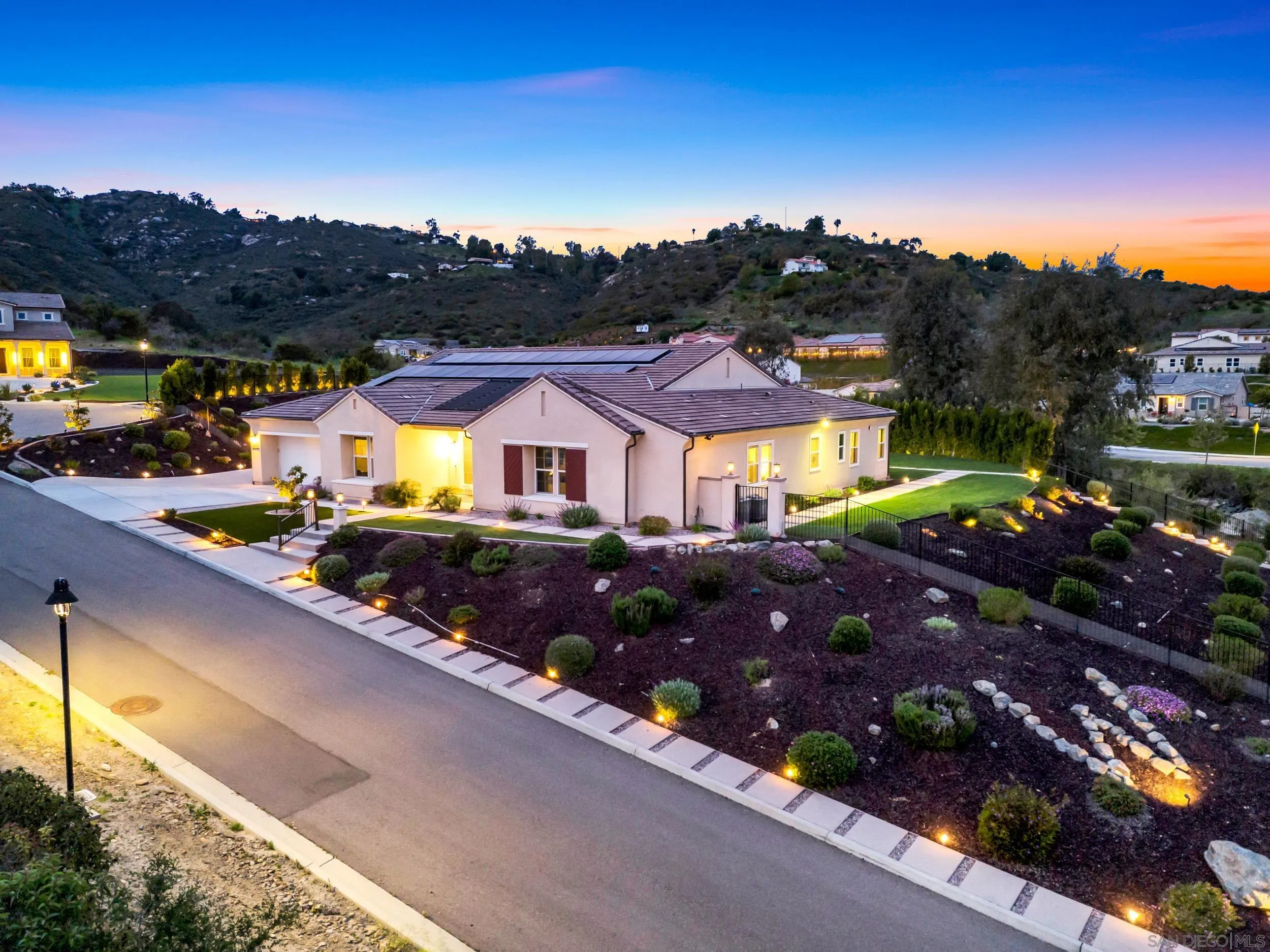 21992 Wilgen Road Escondido, CA 92029 - Photo 4 of 58