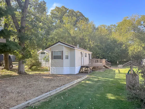 $65,400 | 27-78 Woodhaven, Sublette, IL 61367