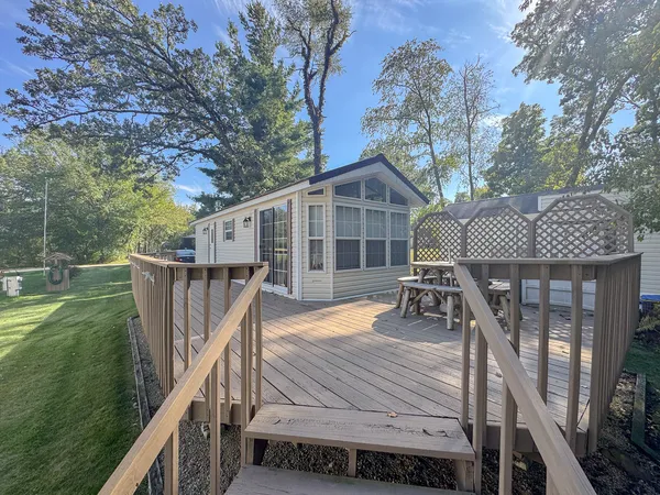 $65,400 | 27-78 Woodhaven, Sublette, IL 61367