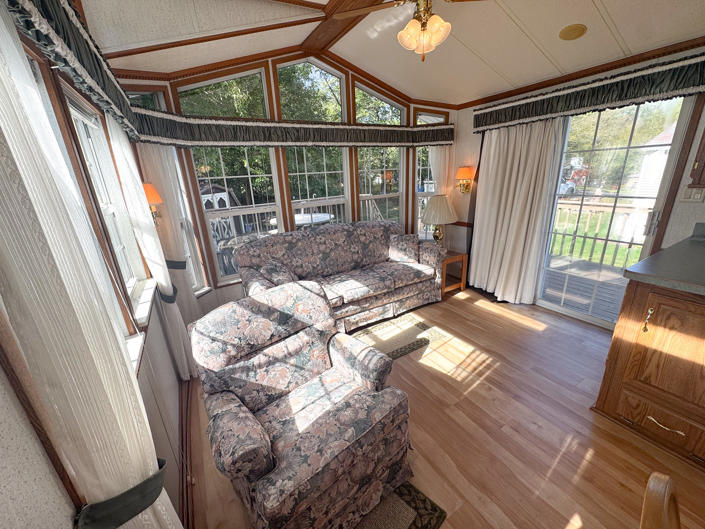 27-78 Woodhaven Sublette, IL 61367 - Photo 9 of 18