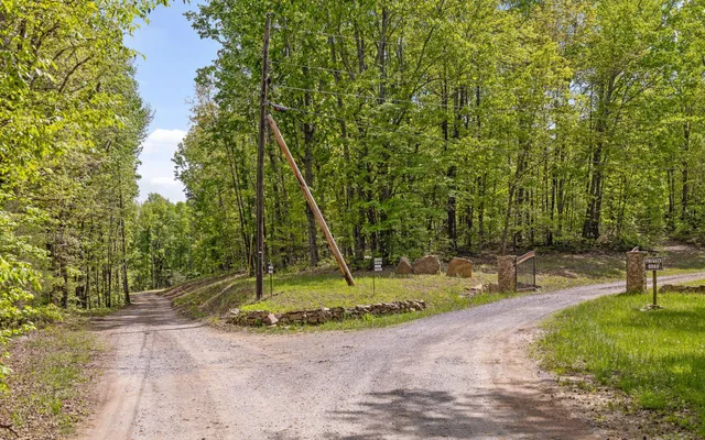 $550,000 | 7335 South Pittsburg Mountain Road, South Pittsburg, TN 37380