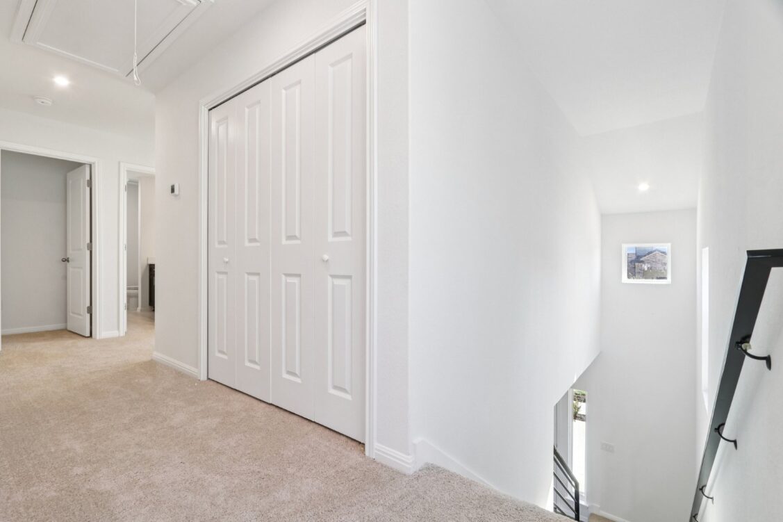 11224 Zip Cochise Way Manor, TX 78653 - Photo 28 of 40 a view of a hallway with closet area