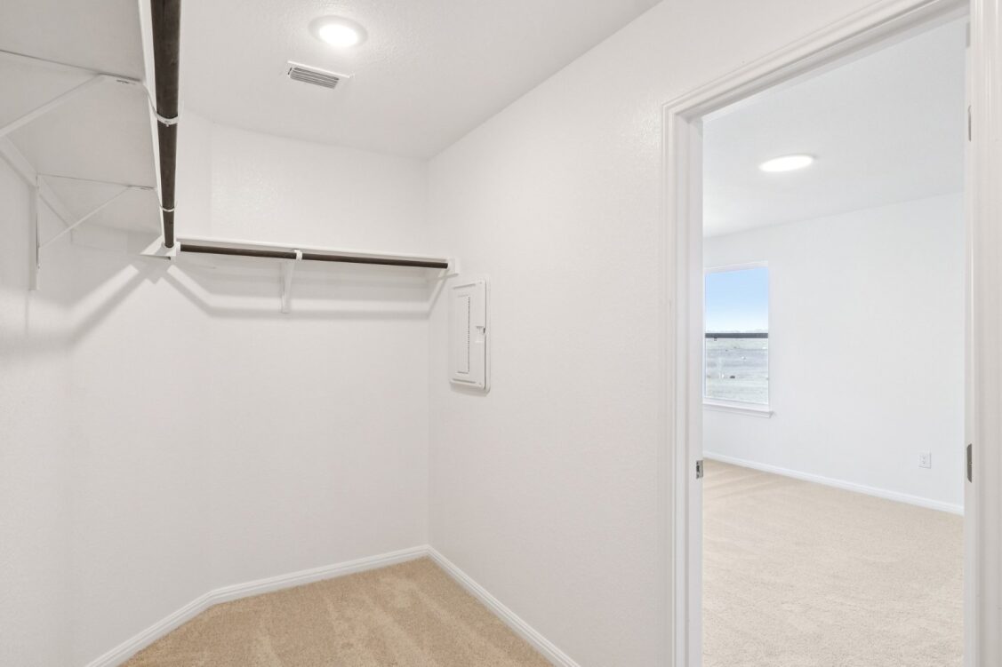 11224 Zip Cochise Way Manor, TX 78653 - Photo 30 of 40 a view of small space