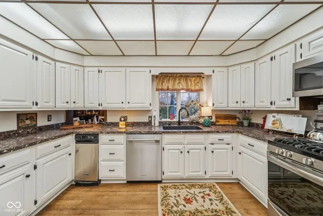 $379,900 | 77 McKinley Boulevard, Terre Haute, IN 47803