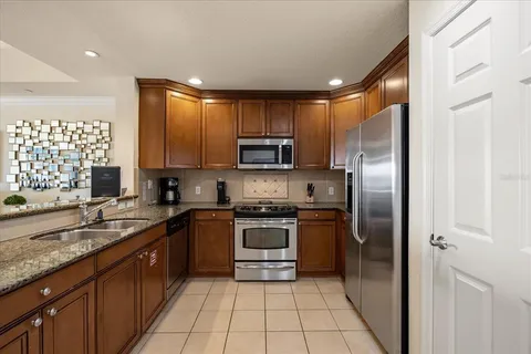 $328,000 | 1114 Sunset View Circle, Unit 402, Reunion, FL 34747