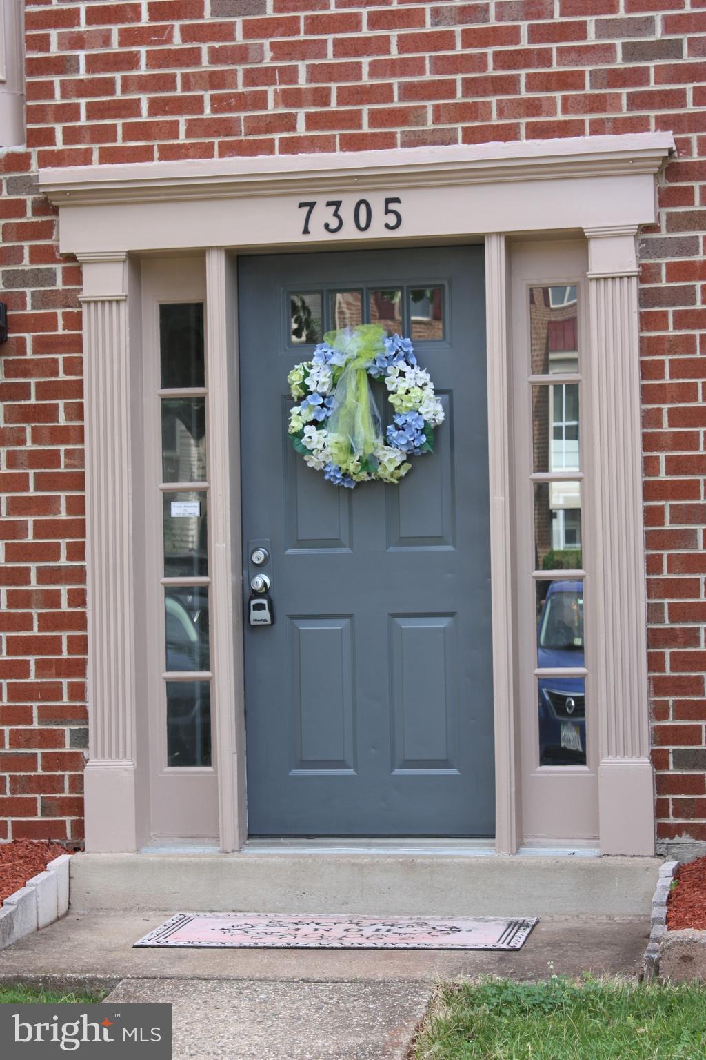 7305 Rokeby Drive Manassas, VA 20109 - Photo 2 of 30 Exterior (Front)