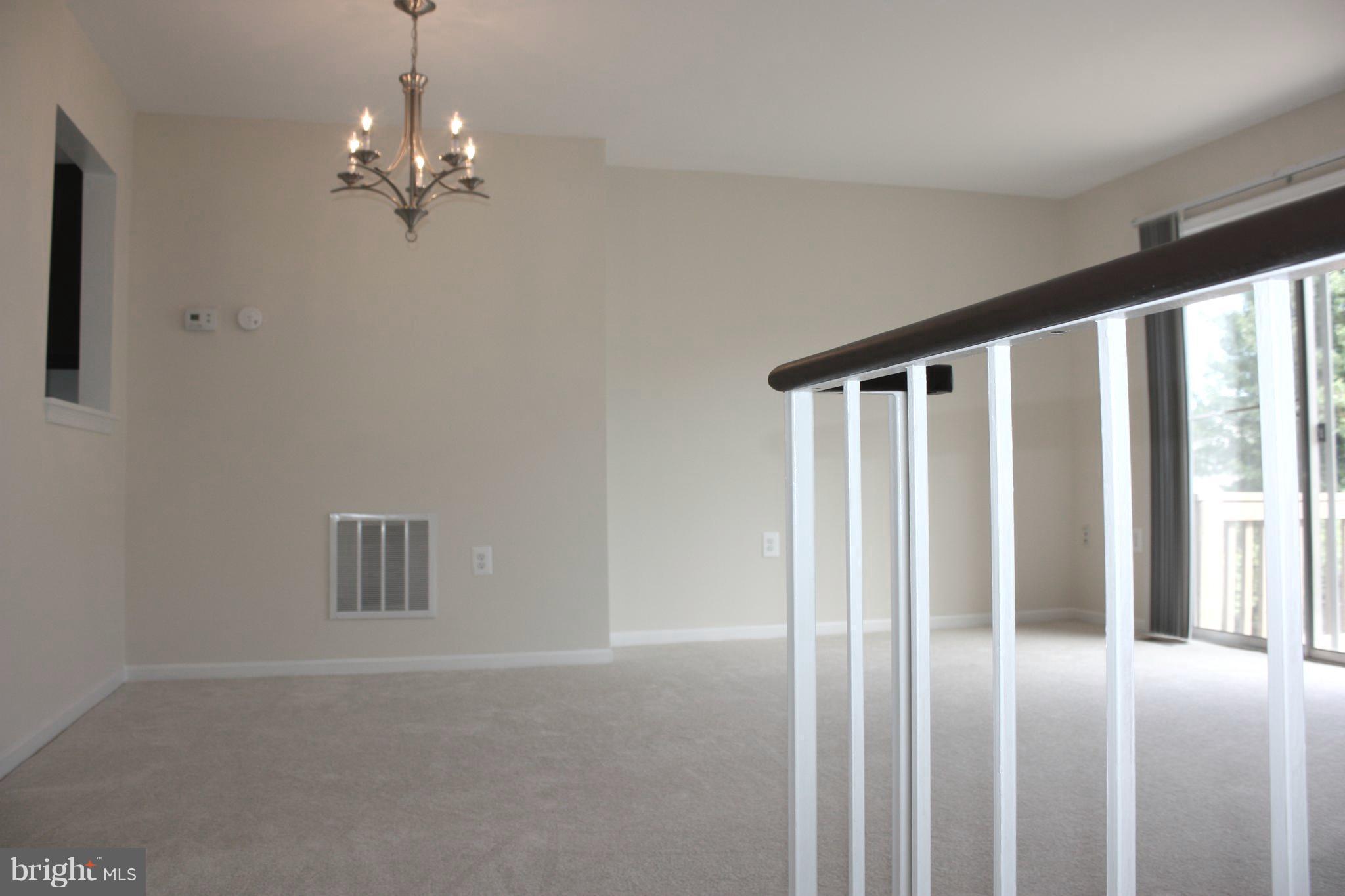 7305 Rokeby Drive Manassas, VA 20109 - Photo 15 of 30 Living Room
