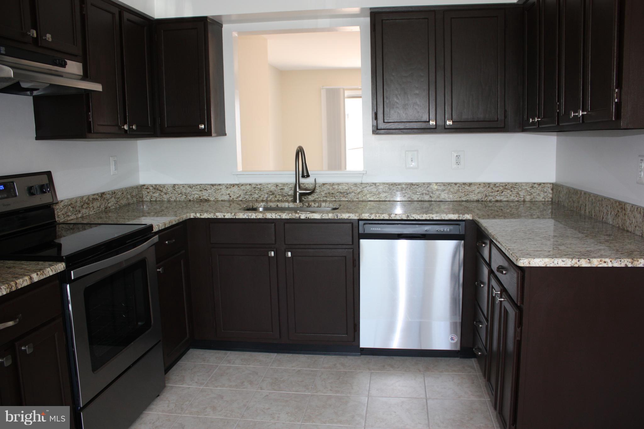 7305 Rokeby Drive Manassas, VA 20109 - Photo 10 of 30 Granite, Tile,, Nickel & Stainless