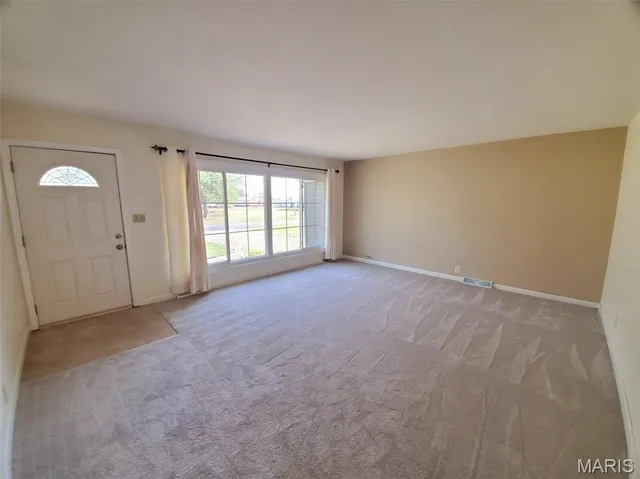 $187,000 | 406 South Cherry Street, Lewistown, MO 63452