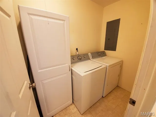 $187,000 | 406 South Cherry Street, Lewistown, MO 63452