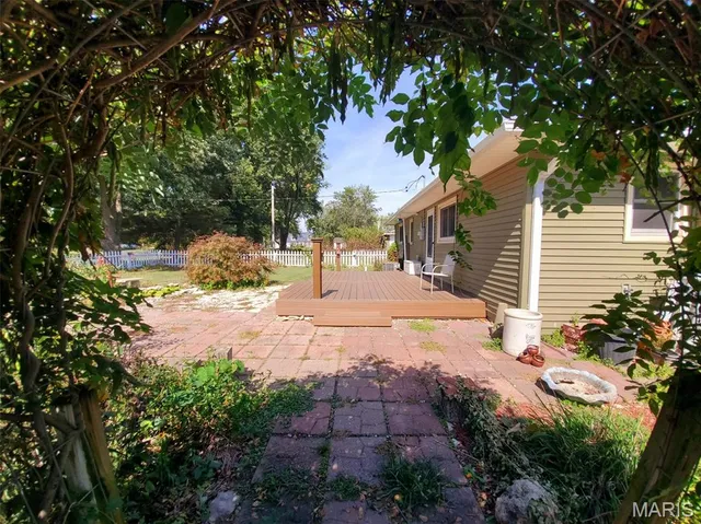 $187,000 | 406 South Cherry Street, Lewistown, MO 63452