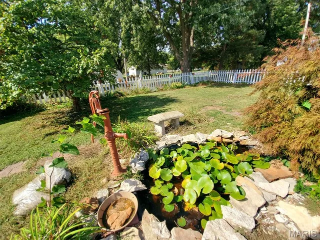 $187,000 | 406 South Cherry Street, Lewistown, MO 63452