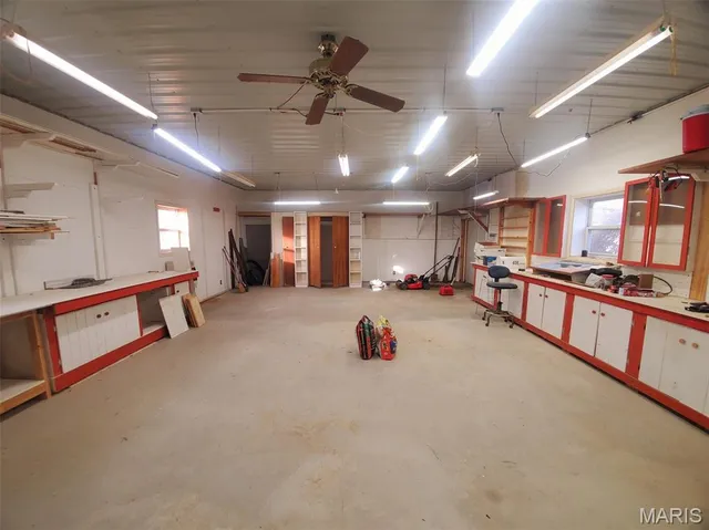 $187,000 | 406 South Cherry Street, Lewistown, MO 63452