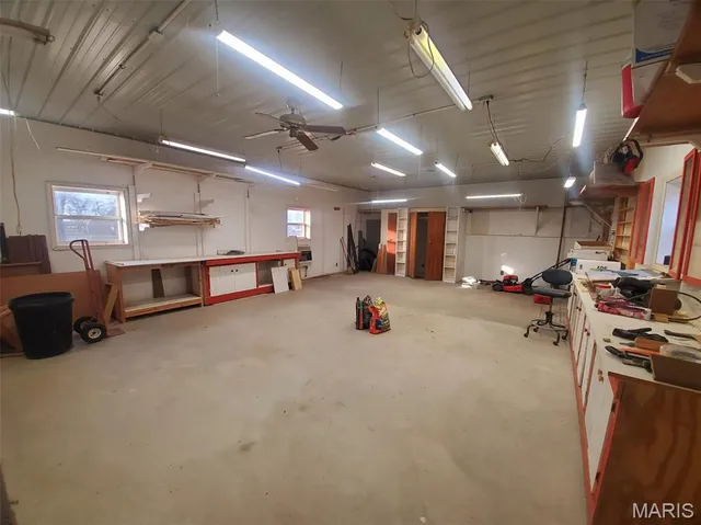 $187,000 | 406 South Cherry Street, Lewistown, MO 63452