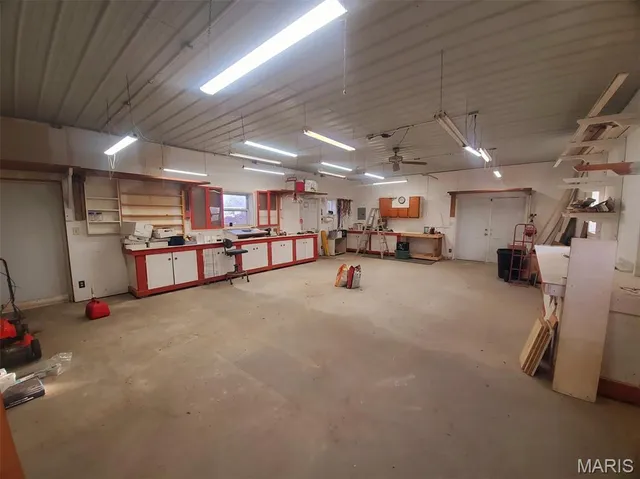 $187,000 | 406 South Cherry Street, Lewistown, MO 63452