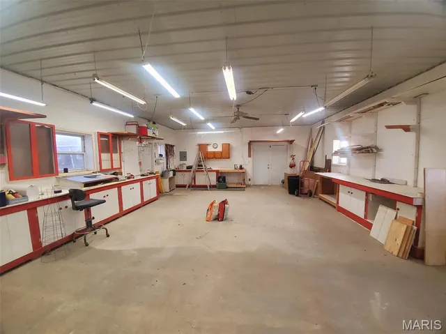 $187,000 | 406 South Cherry Street, Lewistown, MO 63452