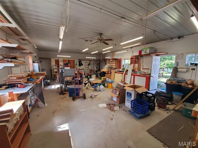 $187,000 | 406 South Cherry Street, Lewistown, MO 63452