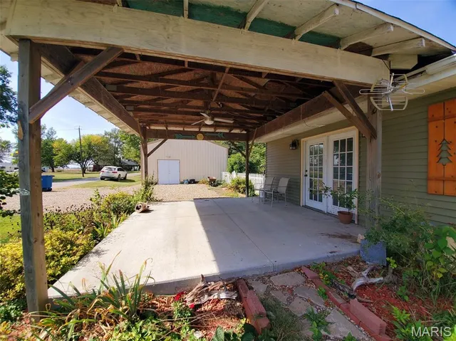 $187,000 | 406 South Cherry Street, Lewistown, MO 63452