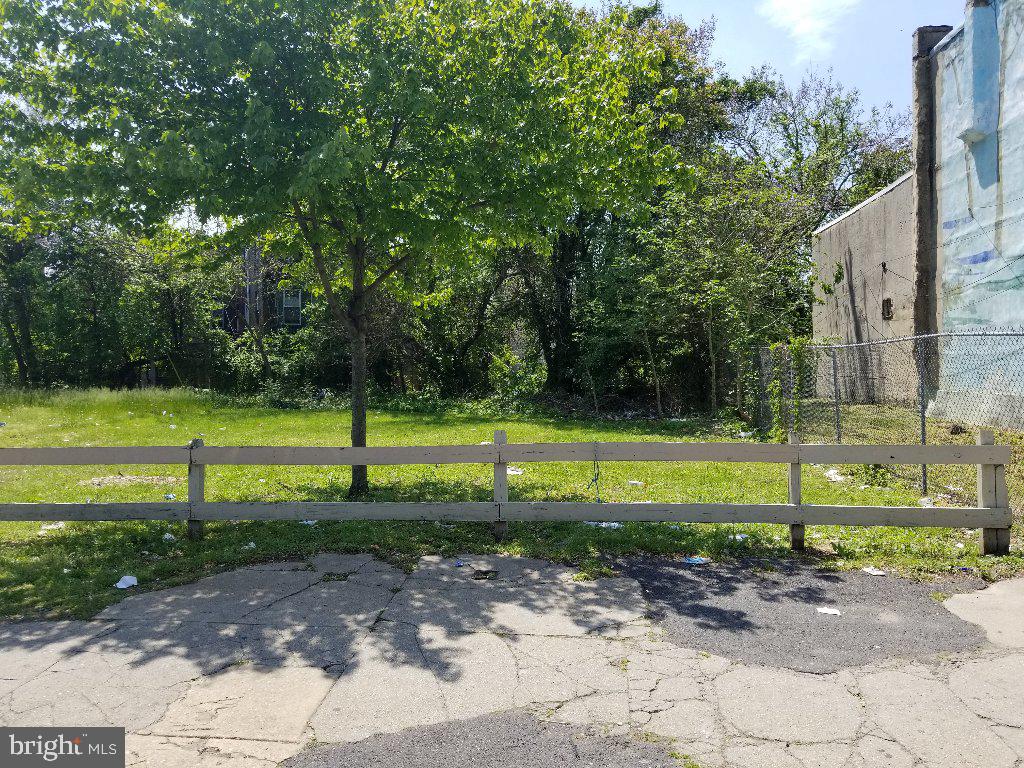 2420 Ridge Avenue Philadelphia, PA 19121 - Photo 4 of 5 Gallery Image 4