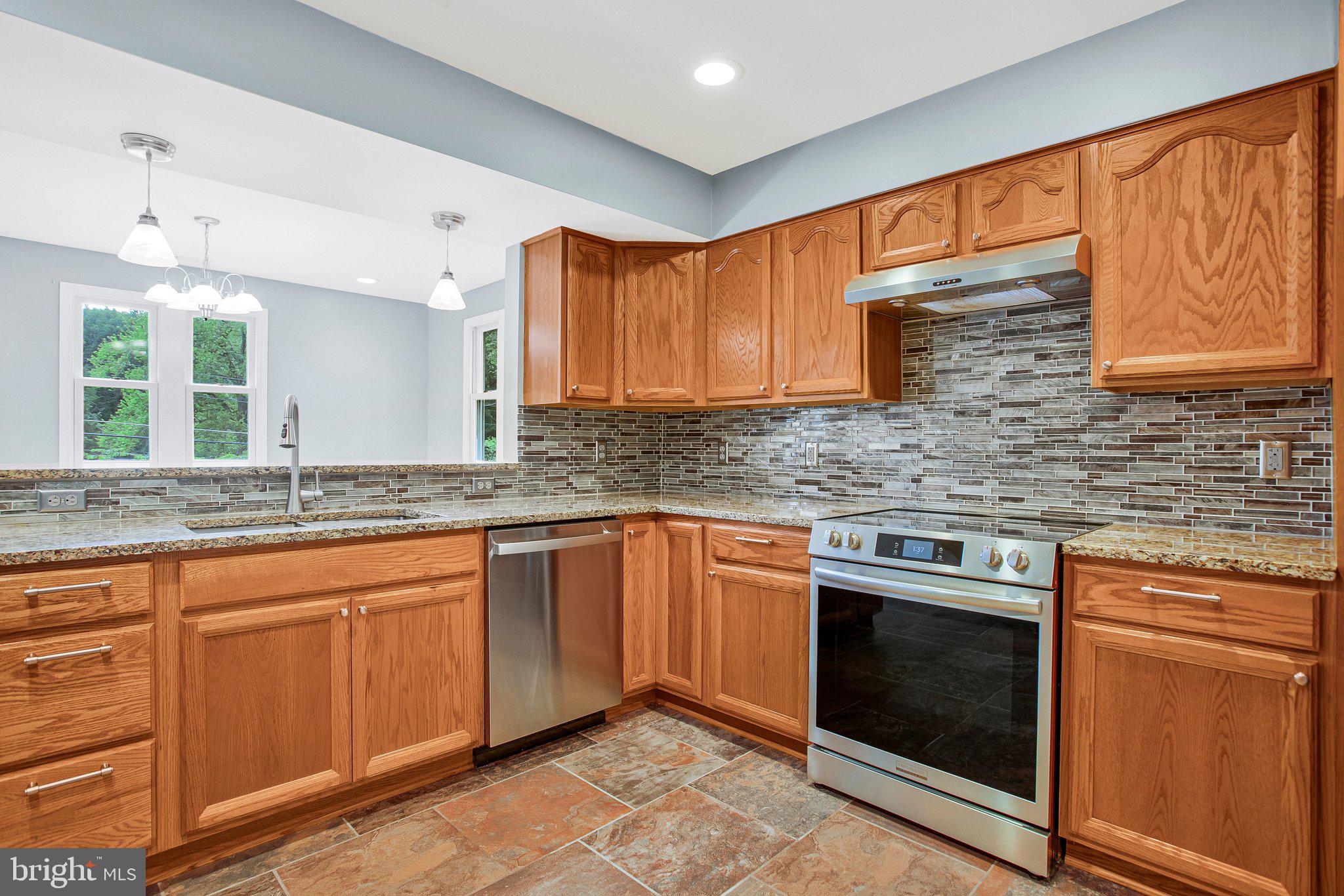 2016 Citrus Avenue Jessup, MD 20794 - Photo 16 of 51